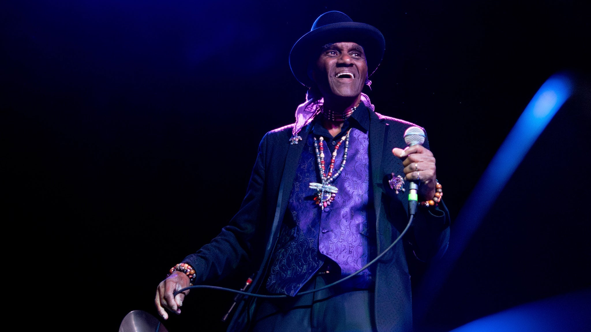 Cyril Neville Plays The Dead